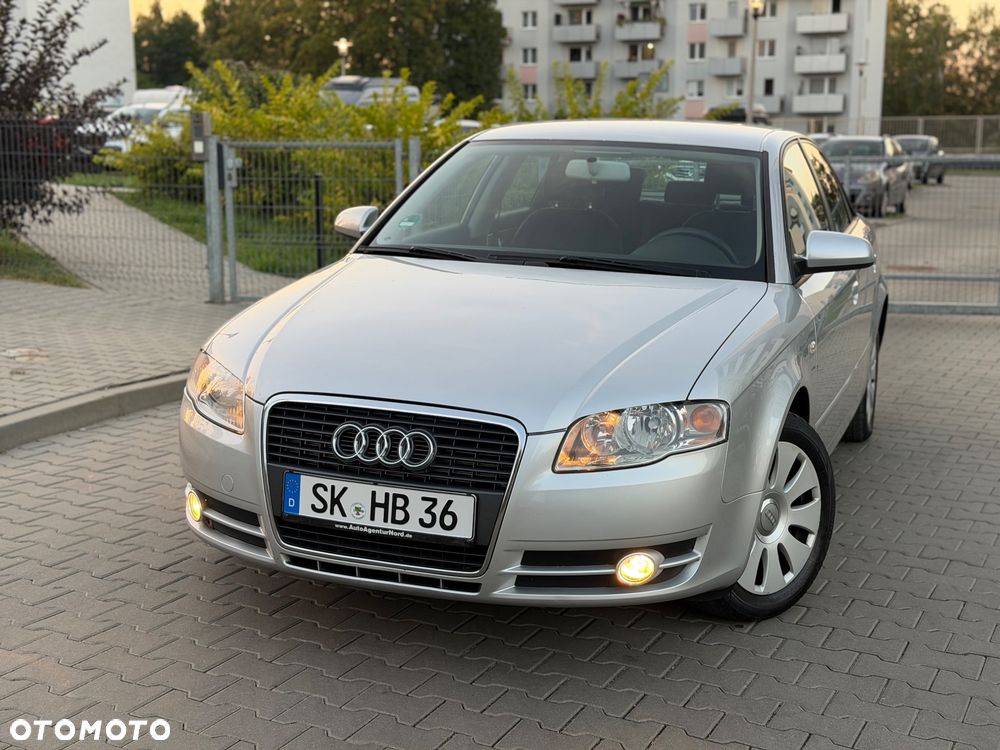 Audi A4 Limousine - 2