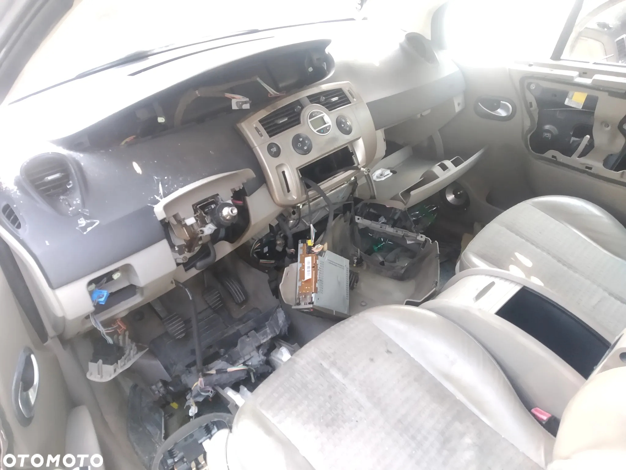 RENAULT SCENIC II 1.9 DCI 03 - 06 - LAMPA TYL PRAWA - 18