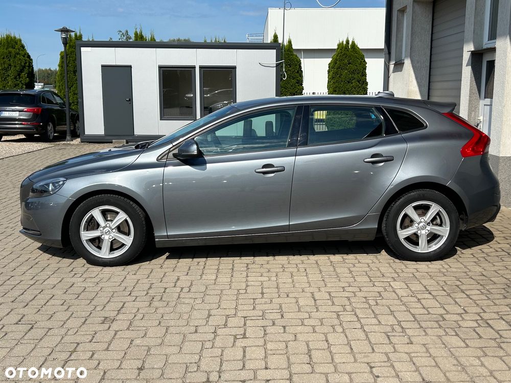 Volvo V40 T3 Drive-E Momentum - 10