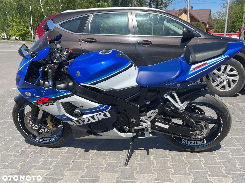Suzuki GSX-R - 1