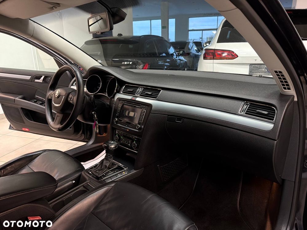 Skoda Superb - 35