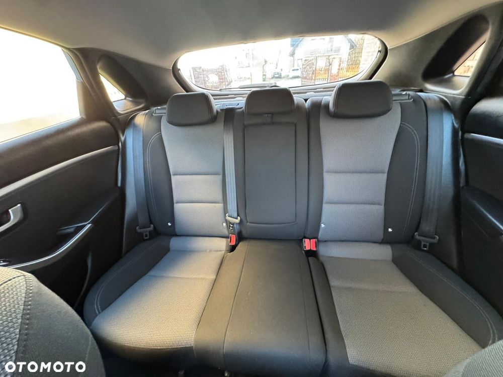 Hyundai i30 1.6 CRDI Intro Edition - 7