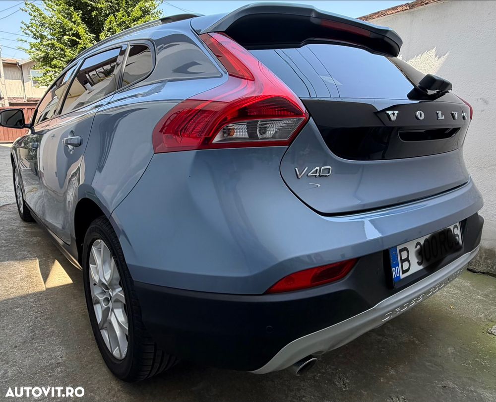 Volvo V40 D3 Momentum - 5