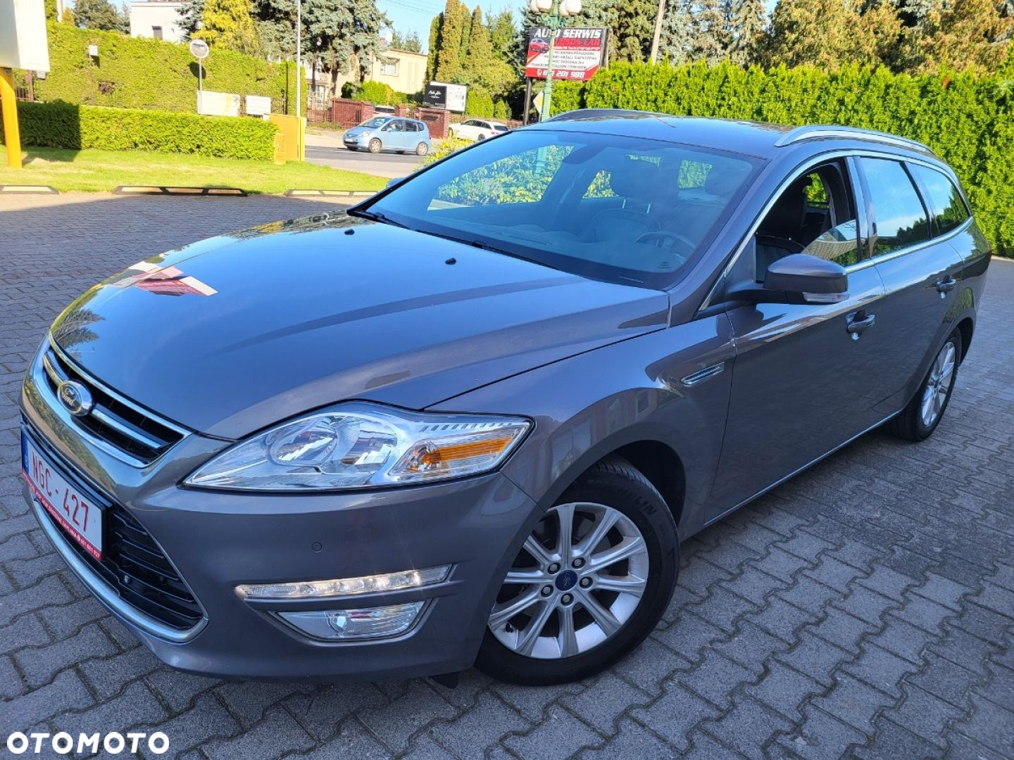 Ford Mondeo - 33