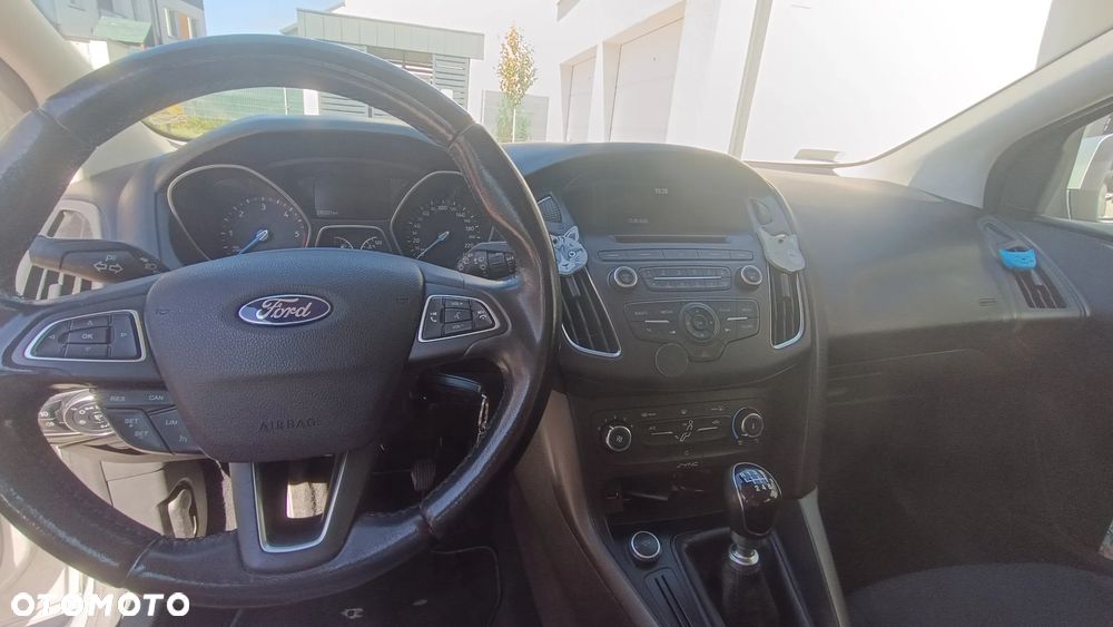 Ford Focus 1.5 TDCi Trend - 6
