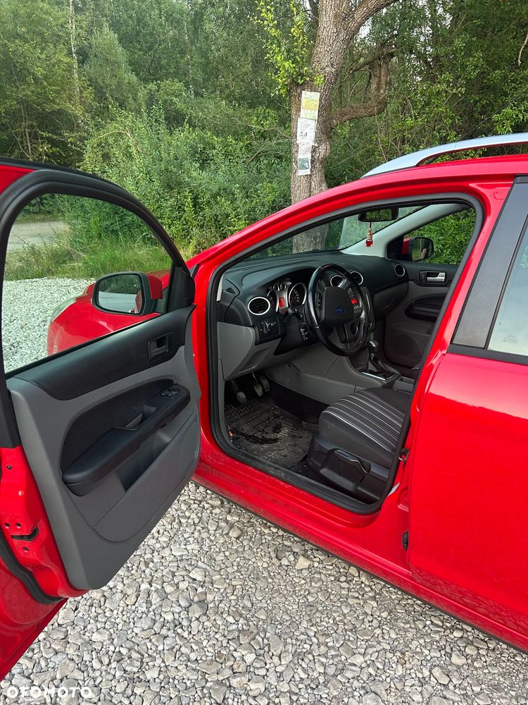 Ford Focus 1.6 Ambiente - 10