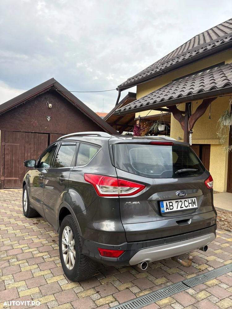 Ford Kuga - 2