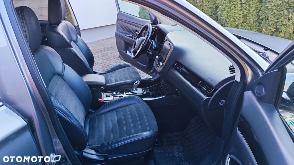 Mitsubishi Outlander Instyle - 14