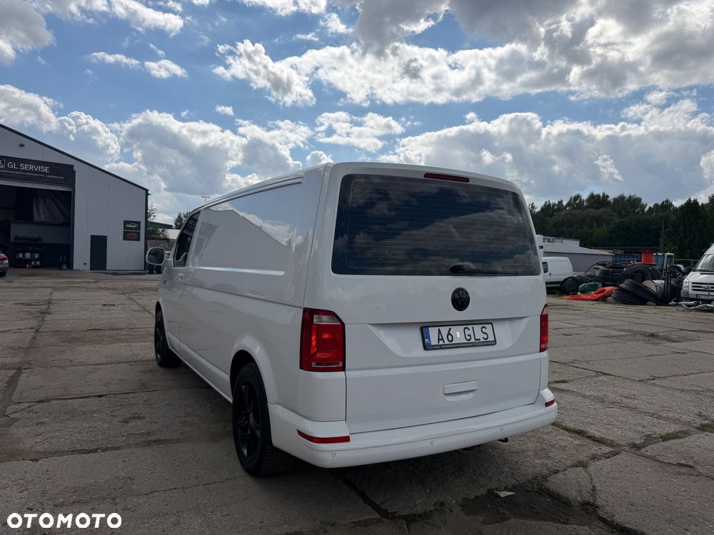 Volkswagen Transporter - 4
