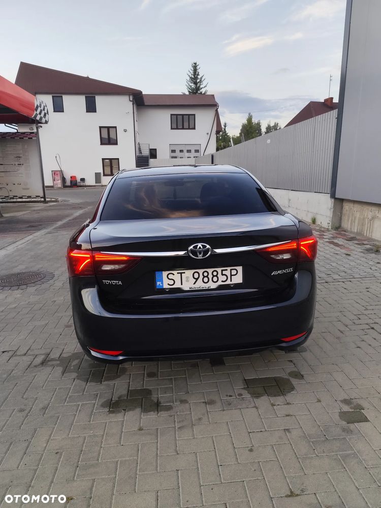 Toyota Avensis 2.0 D-4D Premium - 3