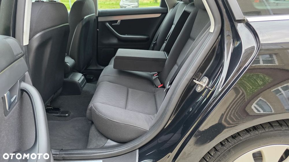Audi A4 Avant 2.0 TDI - 25
