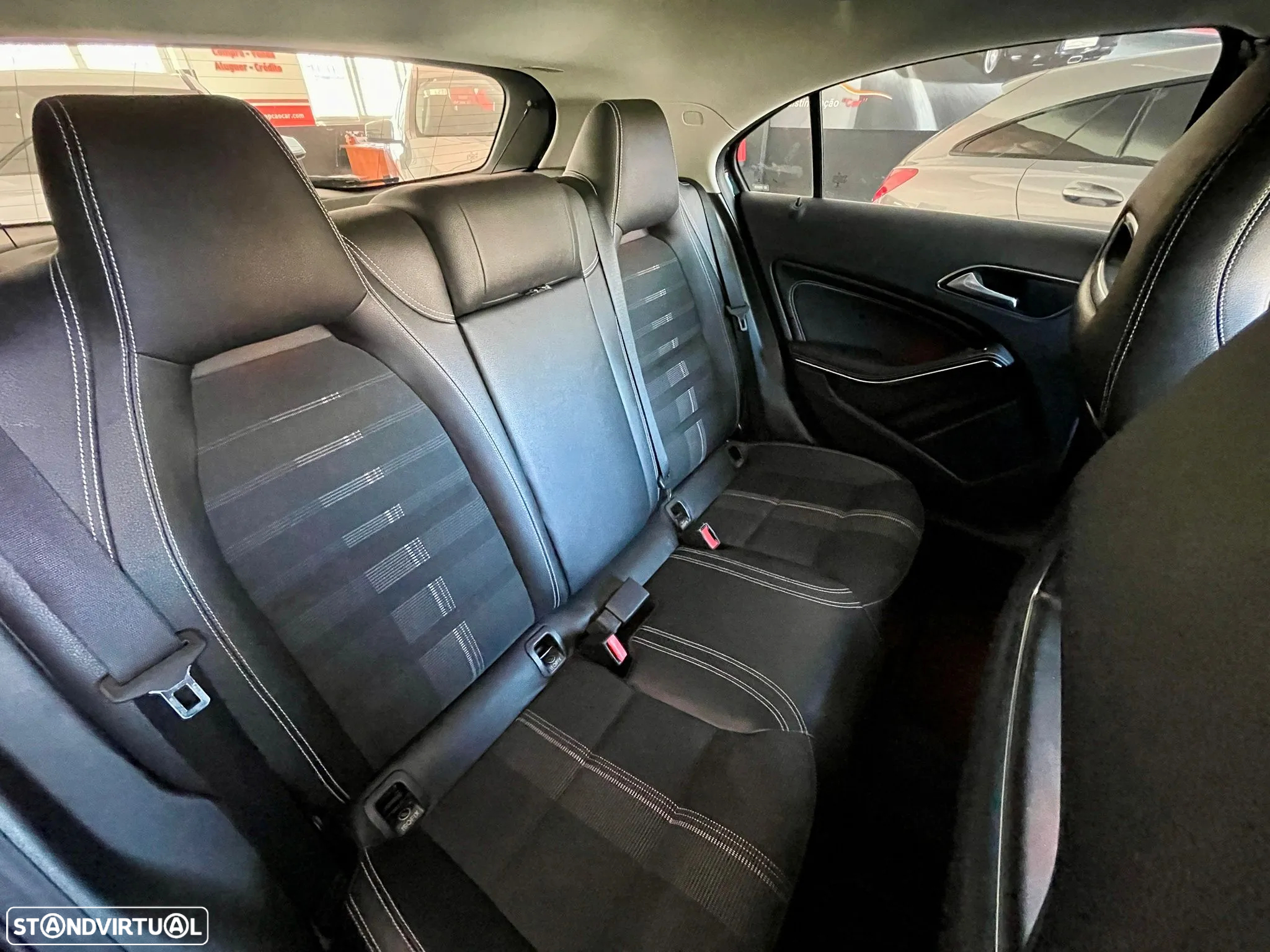 Mercedes-Benz A 180 d Urban - 11