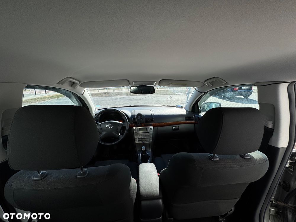 Toyota Avensis 2.0 VVT-i Sol - 7