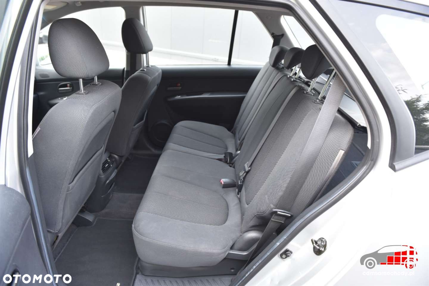 Kia Carens - 15