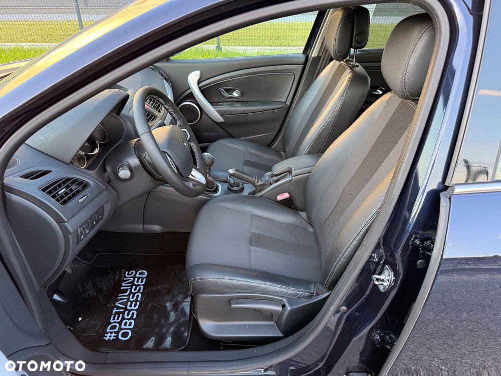 Renault Fluence 2.0 16V Privilege - 21