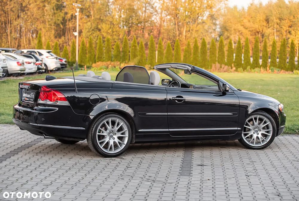 Volvo C70 T5 Momentum - 13