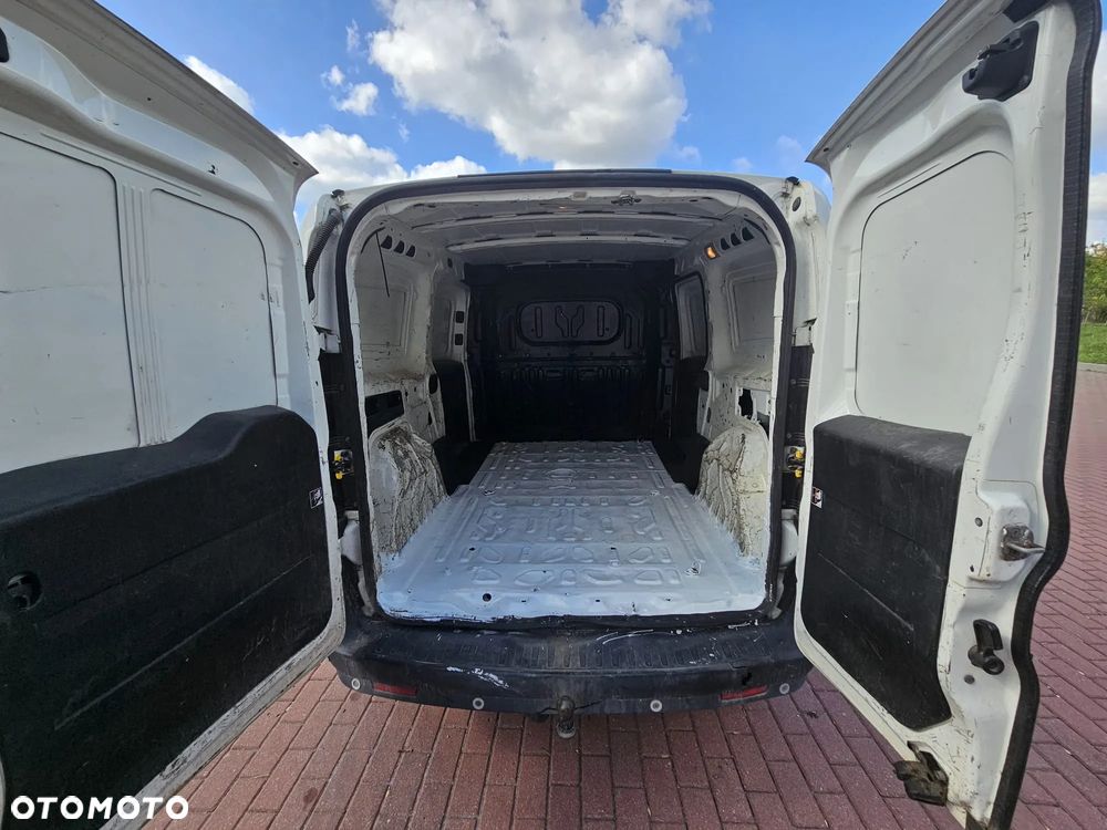 Fiat Doblo 1.4 T-Jet 16V Easy - 12