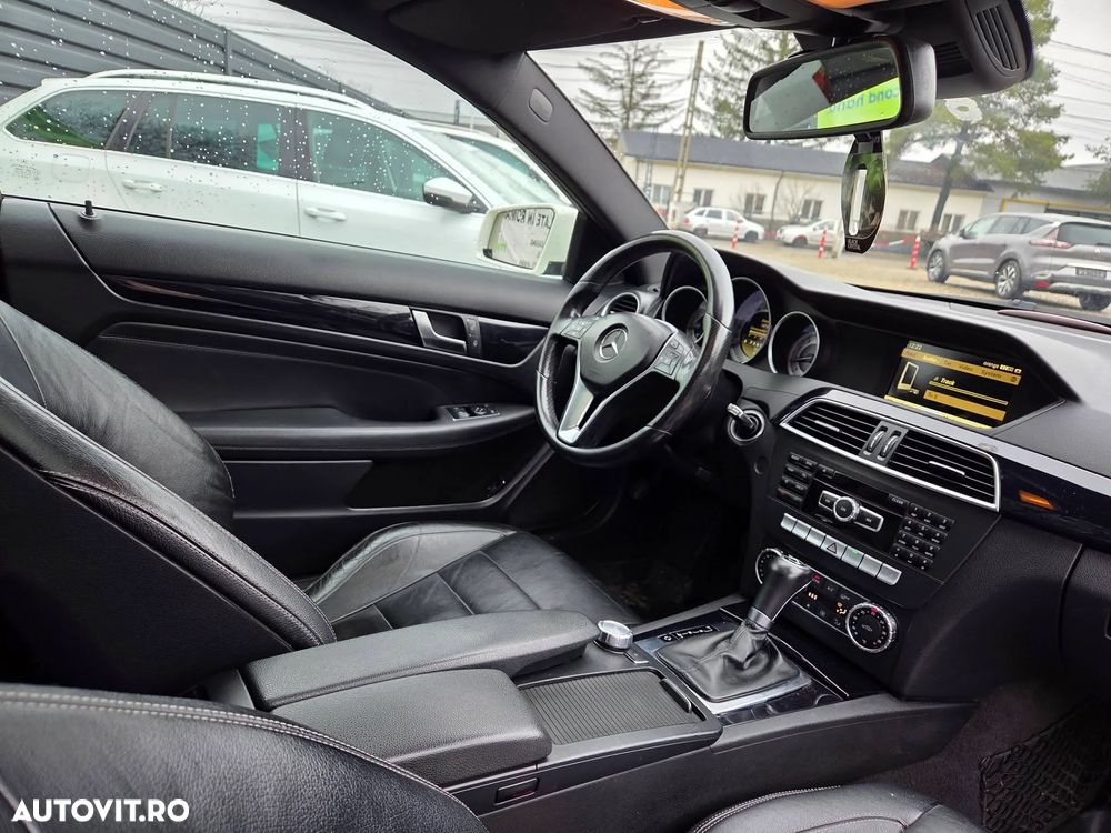 Mercedes-Benz C 180 BlueEFFICIENCY 7G-TRONIC - 21