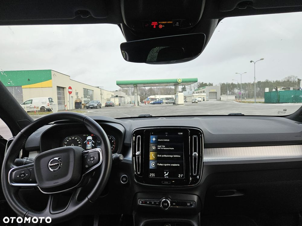 Volvo XC 40 T3 Momentum - 14