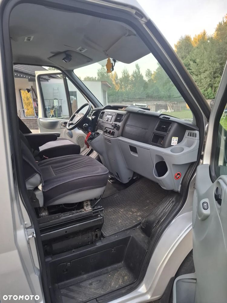 Ford Transit - 14