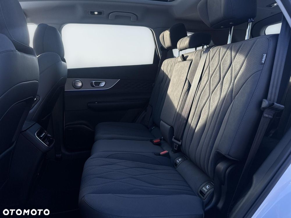 Chery Tiggo 8 - 12
