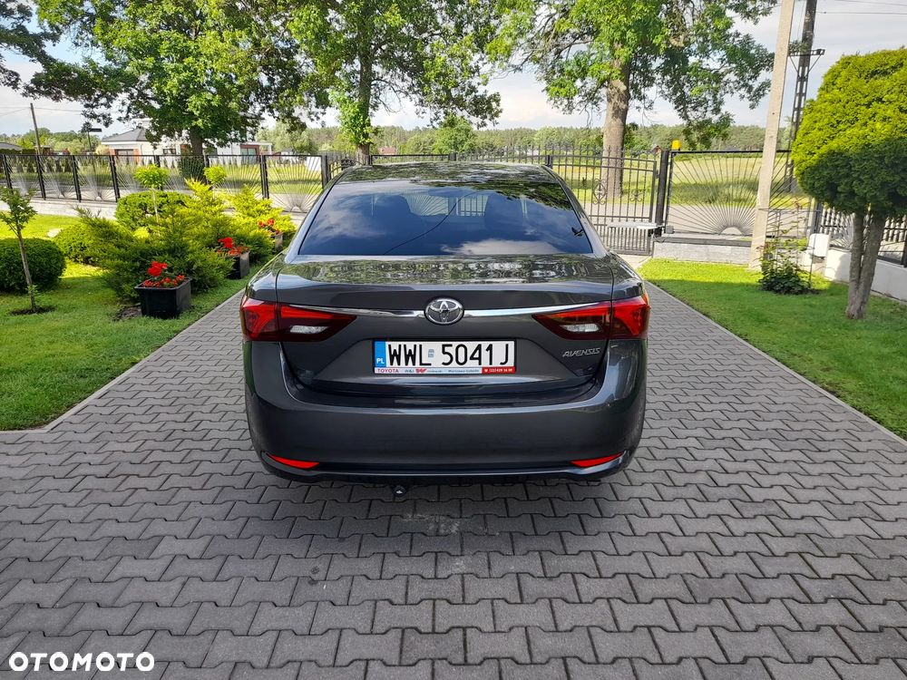 Toyota Avensis 1.8 Premium - 4