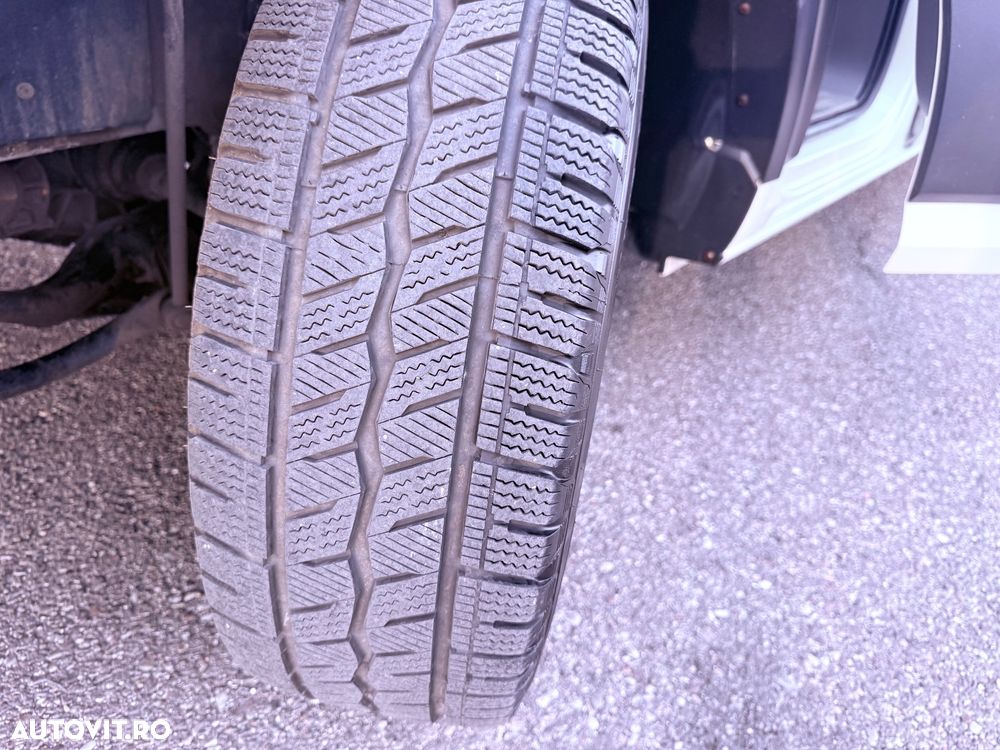 Volkswagen Crafter 3.5 CD Bena L4 FWD 103kW - 31
