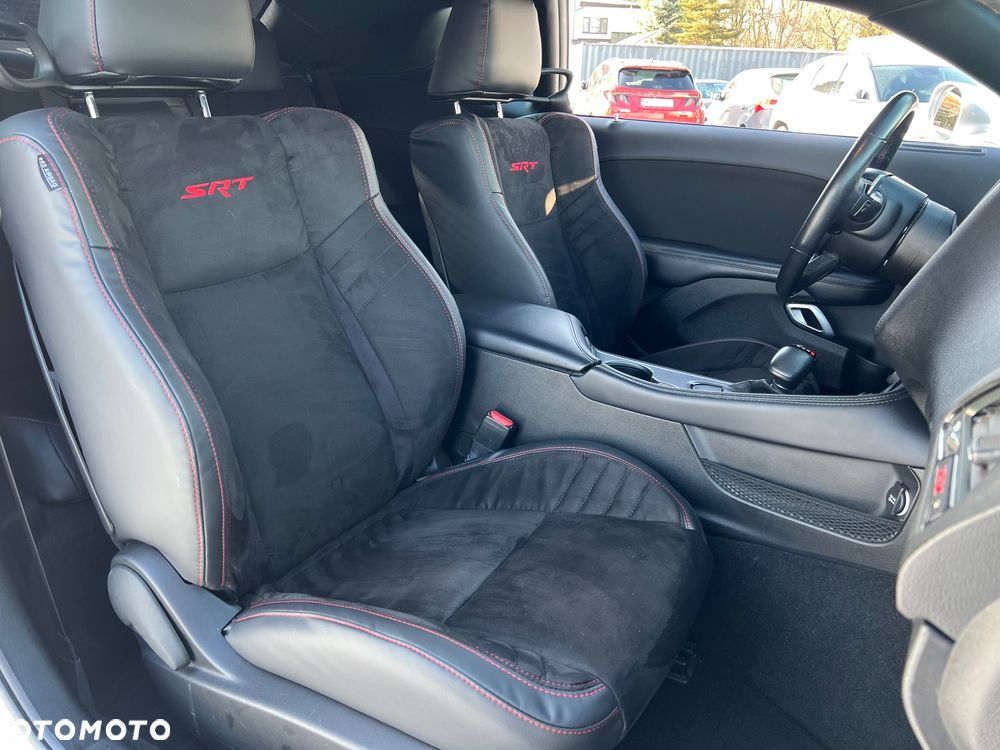 Dodge Challenger 6.4 Scat Pack - 19