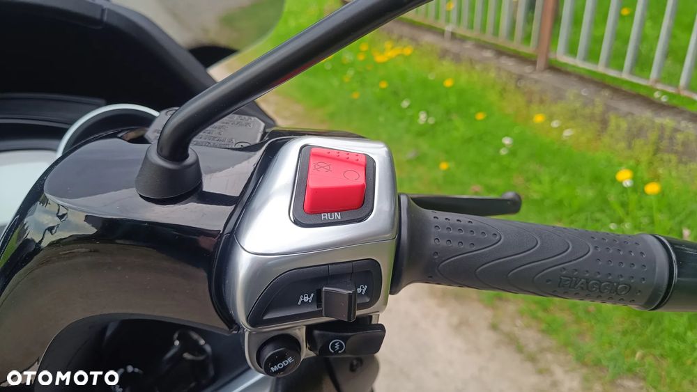 Piaggio MP-3 - 19