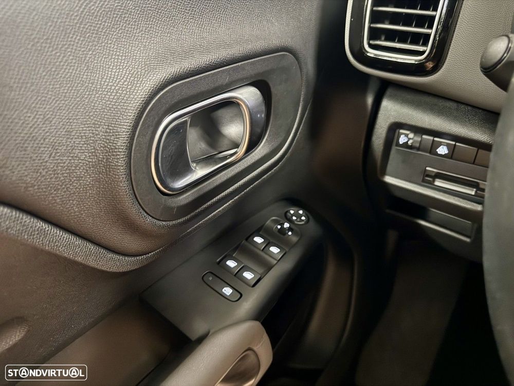 Citroën C5 Aircross 1.2 PureTech Feel Pack EAT8 — fotografia 20