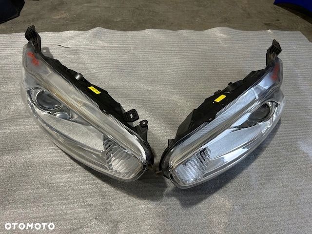 FIESTA MK 7 lift lampy przednie lewa prawa C1BB-13W029-CE C1BB-13W030-CE - 2