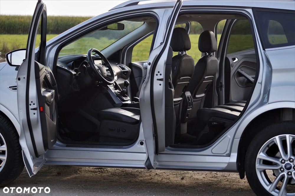 Ford Kuga - 30