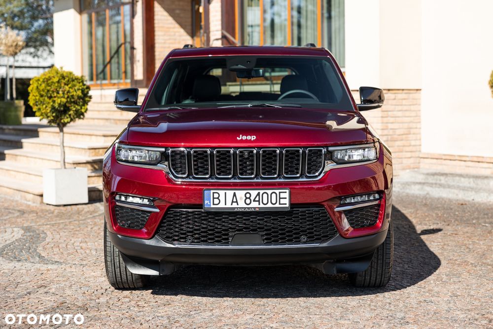 Jeep Grand Cherokee - 15