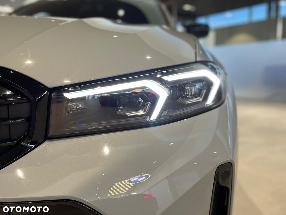 BMW Seria 3 - 36