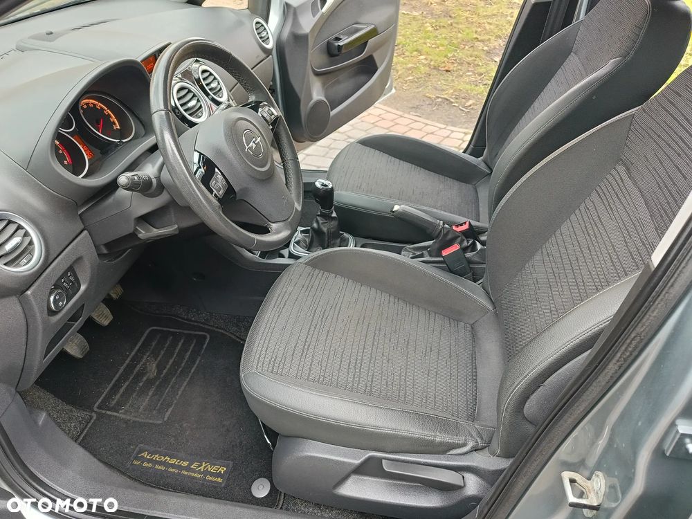 Opel Corsa 1.2 16V Cosmo - 16