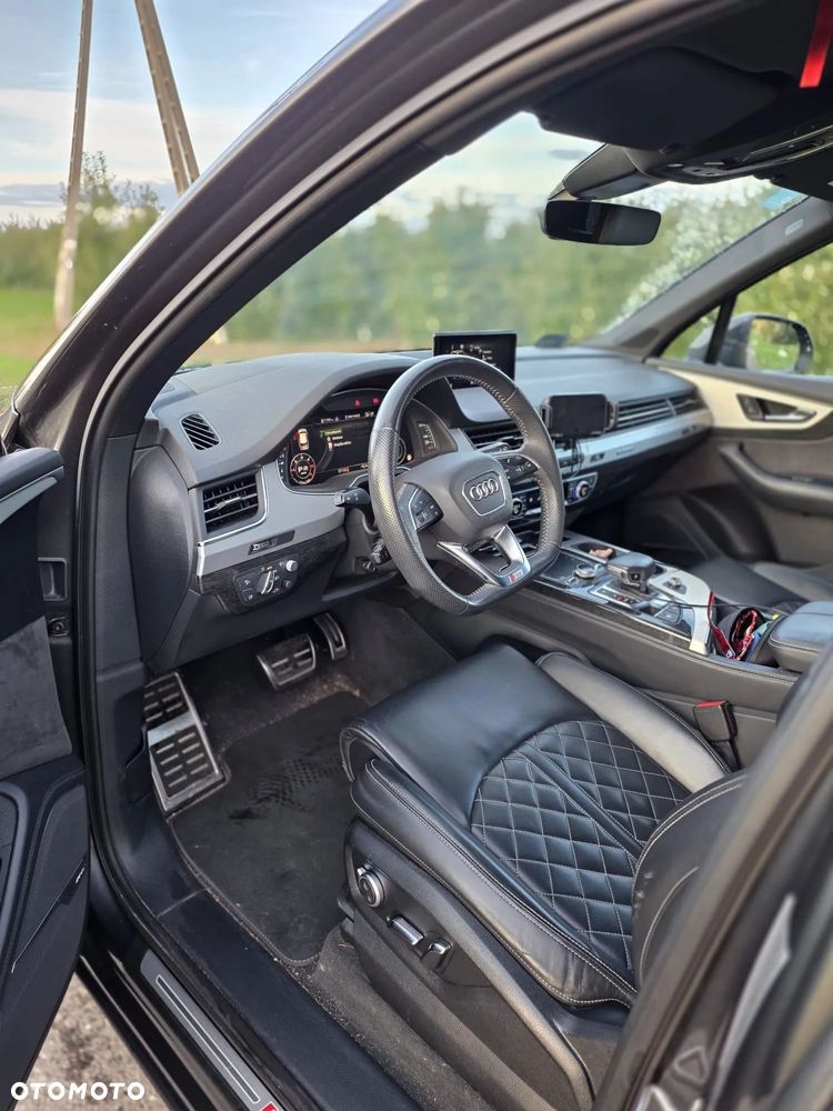 Audi Q7 - 6