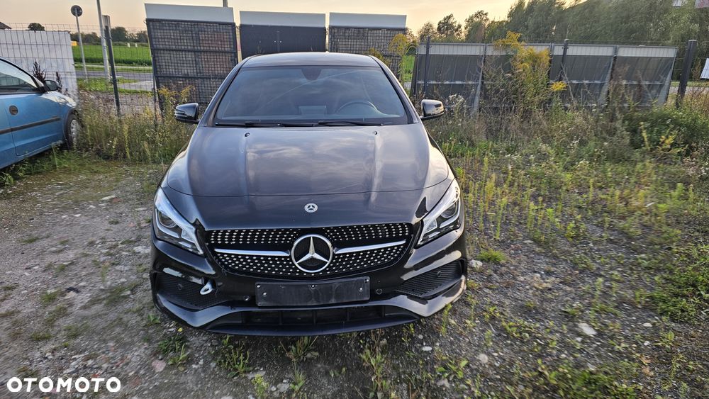 Mercedes-Benz CLA 200 d AMG Line - 2
