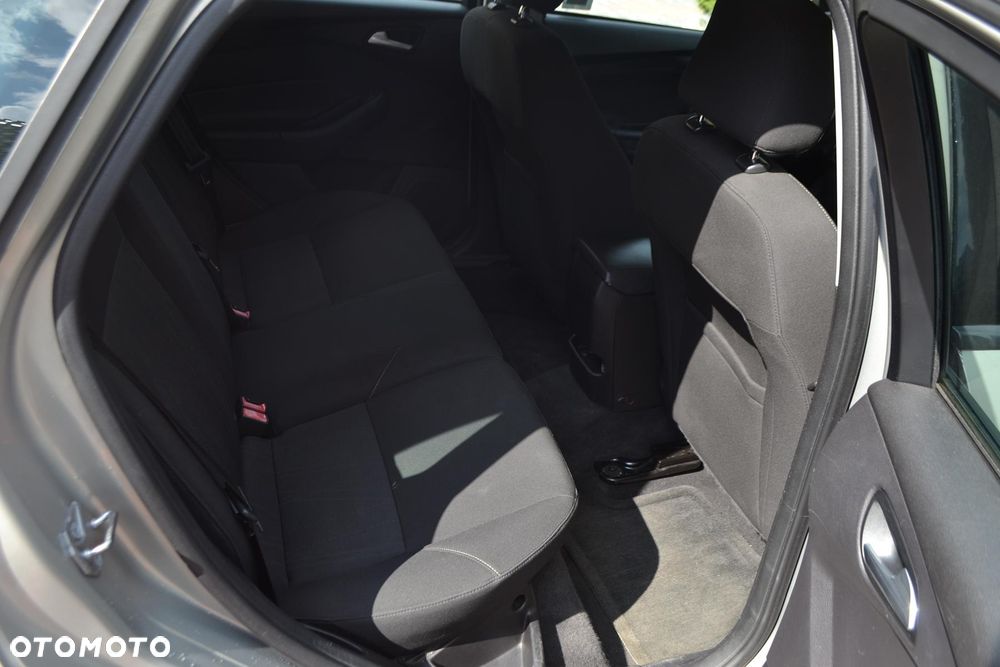 Ford Focus 1.6 Trend MPS6 - 16