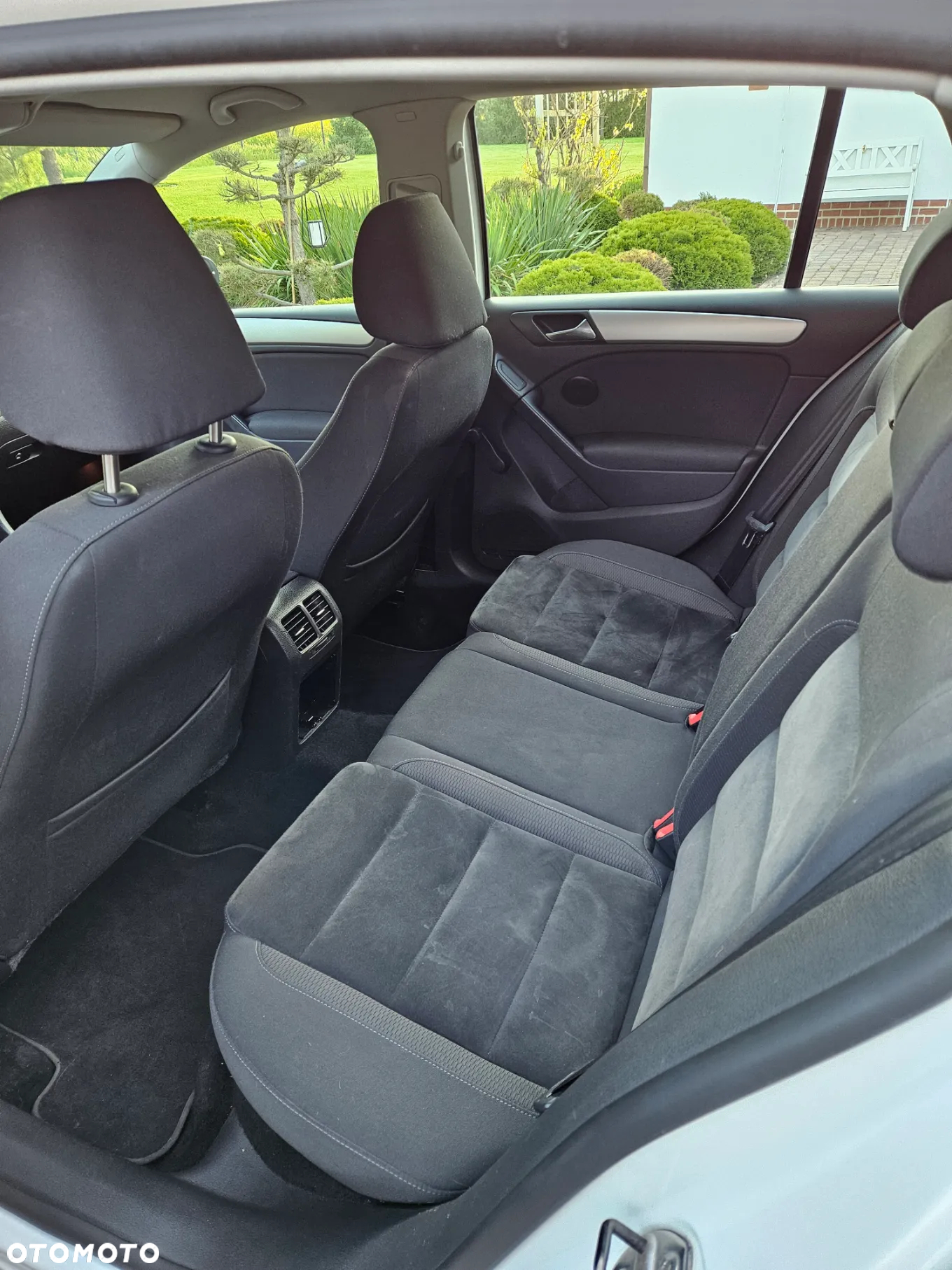 Volkswagen Golf VI 2.0 TDI Comfortline DSG - 9