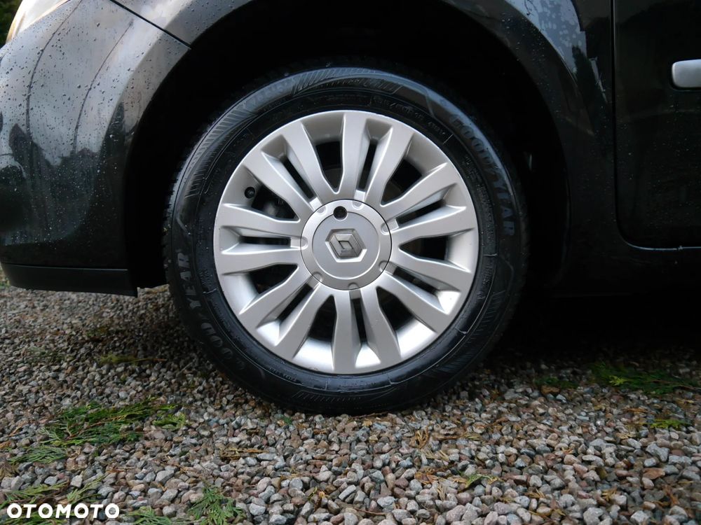 Renault Clio 1.2 16V 75 Dynamique - 25