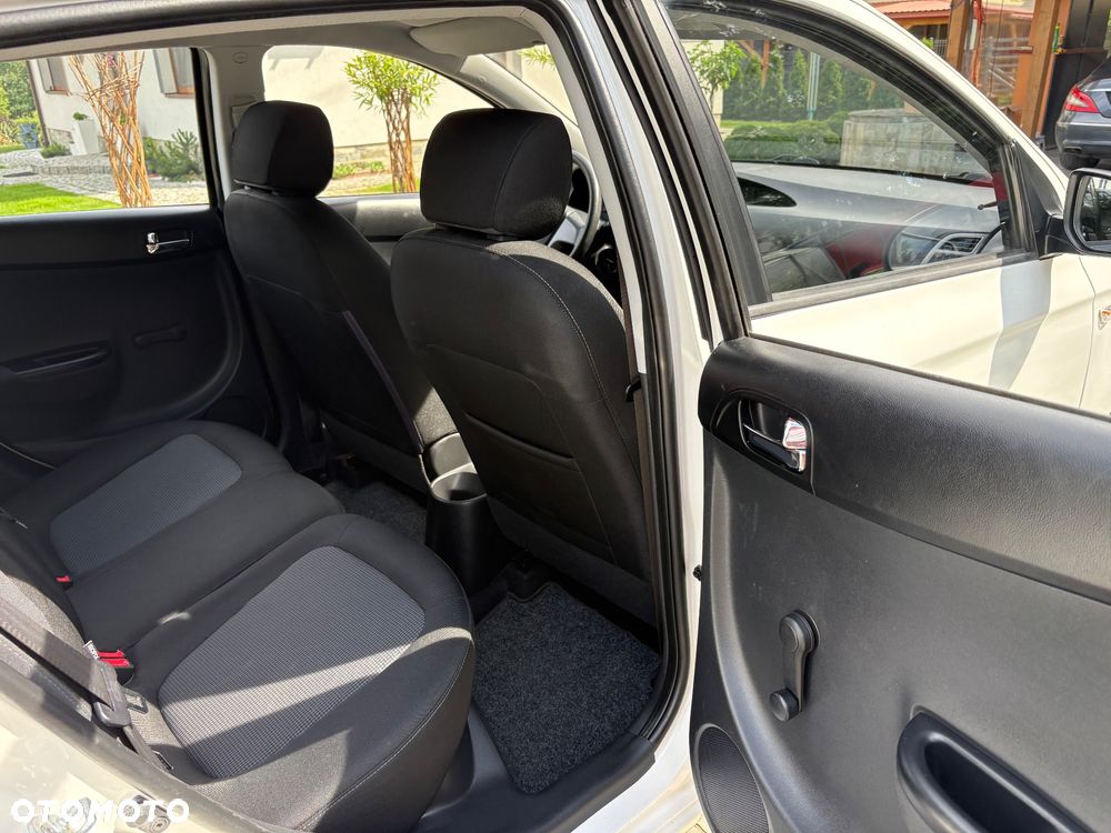 Hyundai i20 1.2 Trend - 10