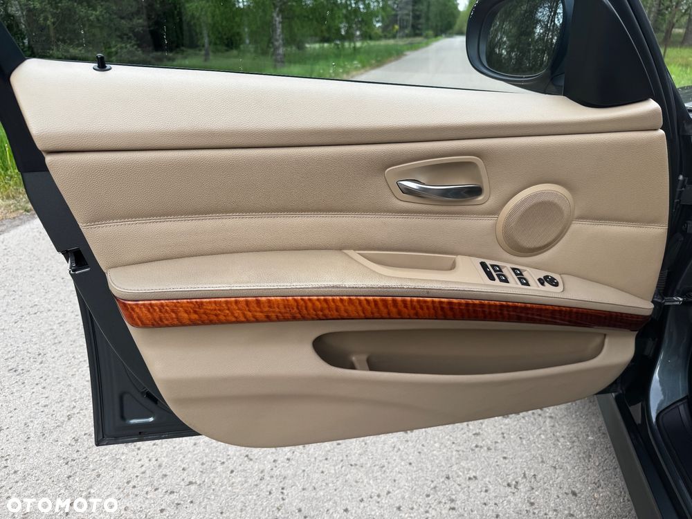 BMW Seria 3 320d DPF - 26