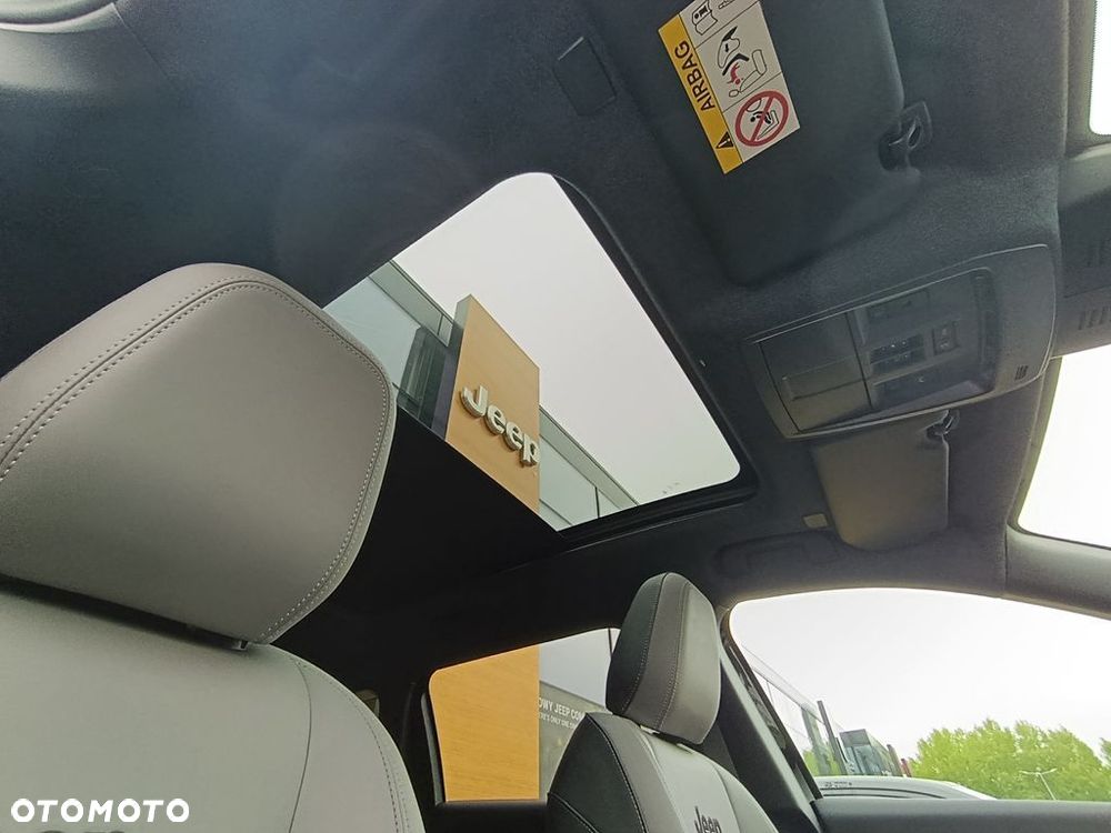 Jeep Compass - 13