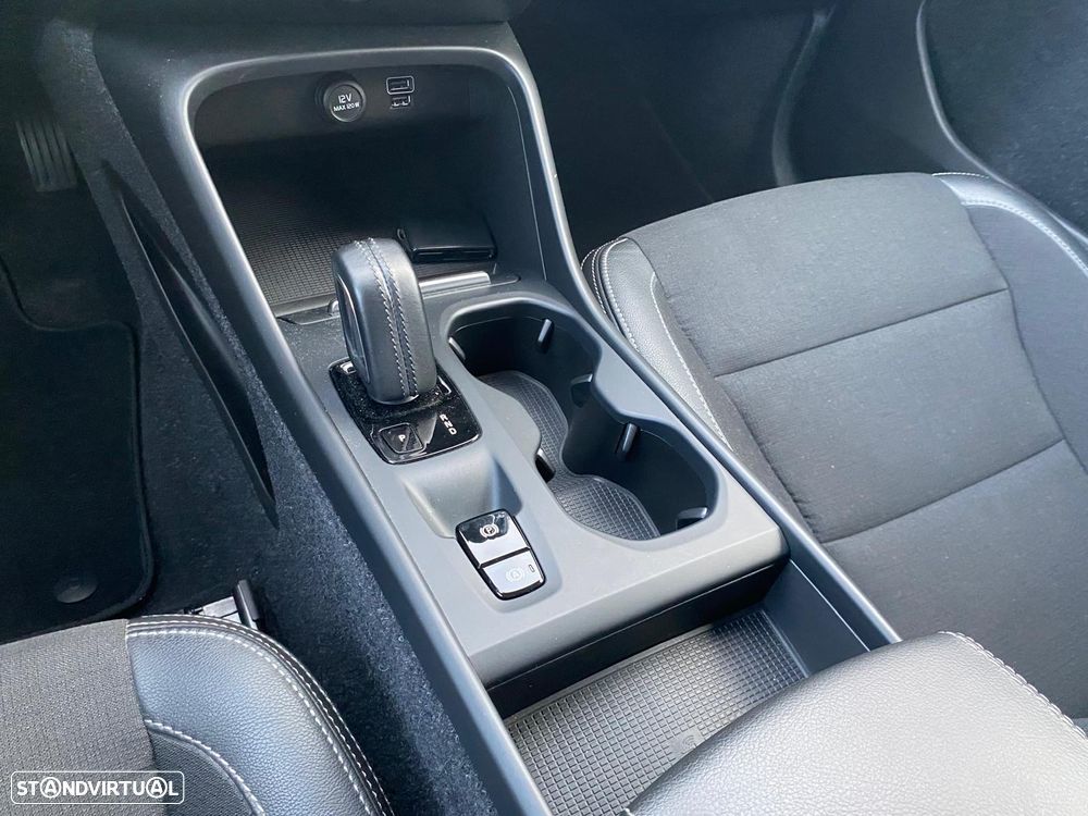 Volvo XC 40 1.5 T5 PHEV Momentum Plus - 17