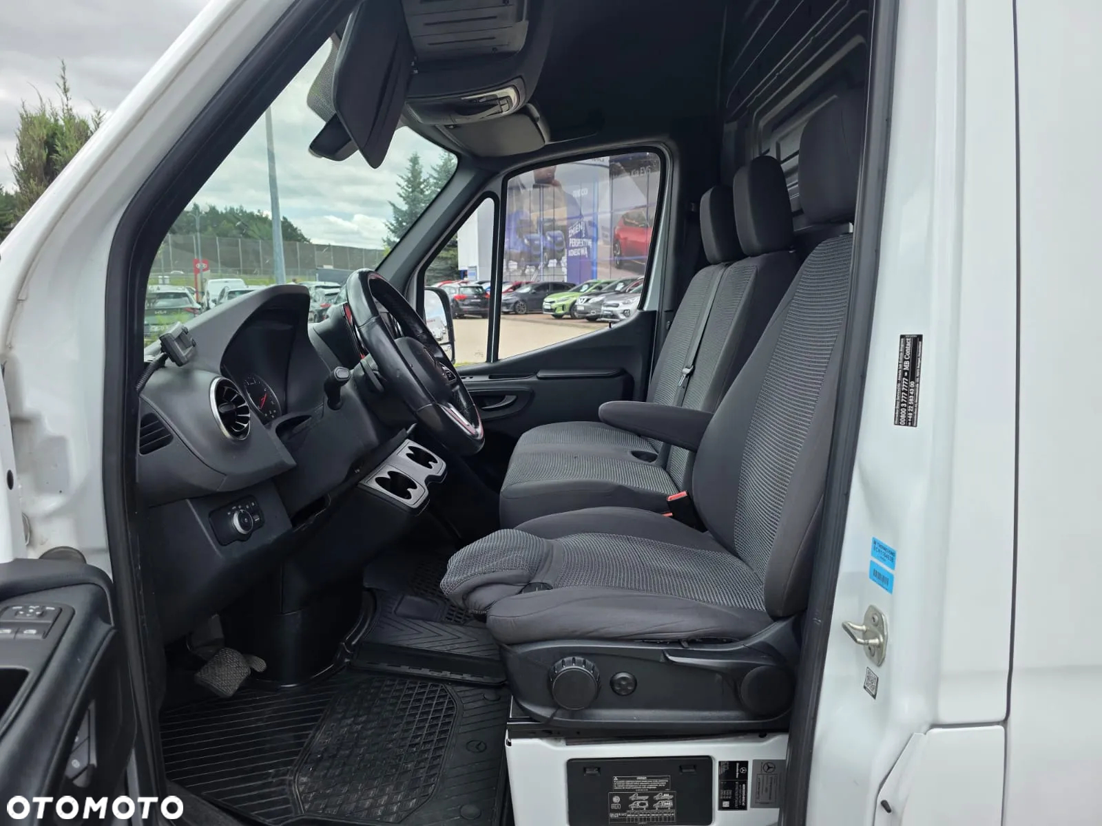 Mercedes-Benz 319 Chłodnia Mroźnia Maxi Balszak Krajowy Automat Silnik 3l 190 KM + 230V - 23