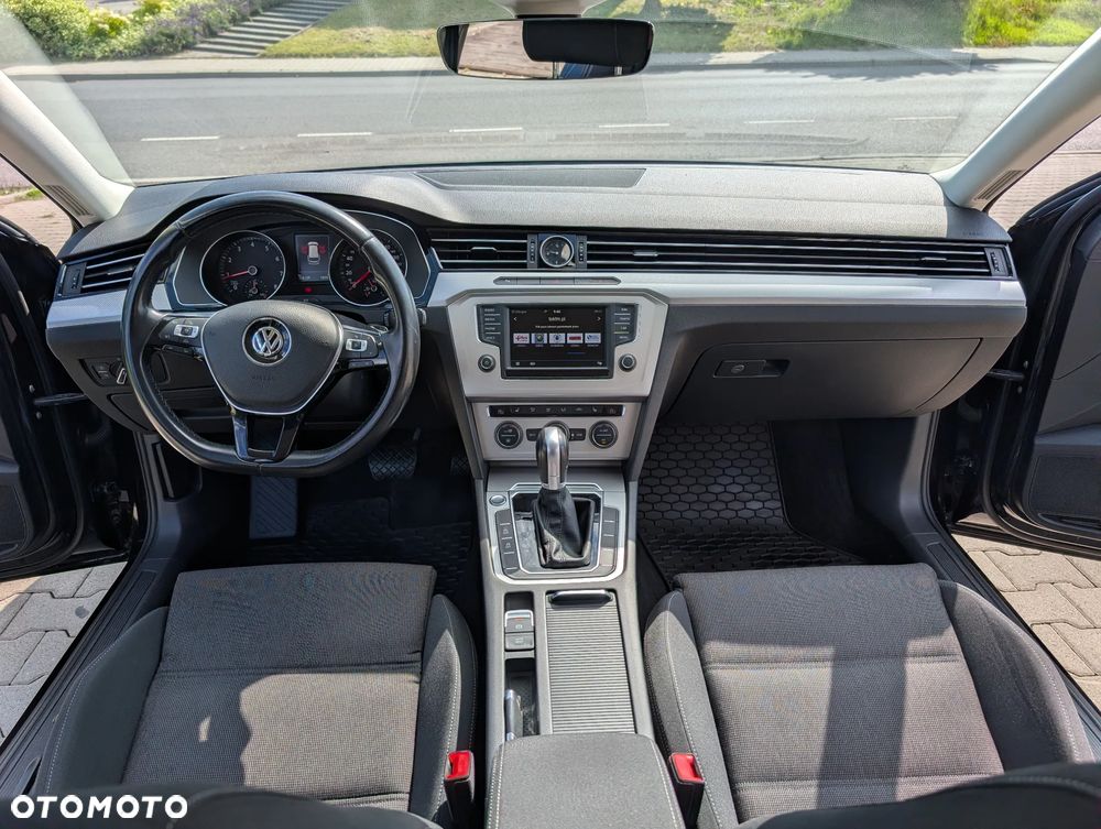 Volkswagen Passat 1.8 TSI BMT Comfortline DSG - 32