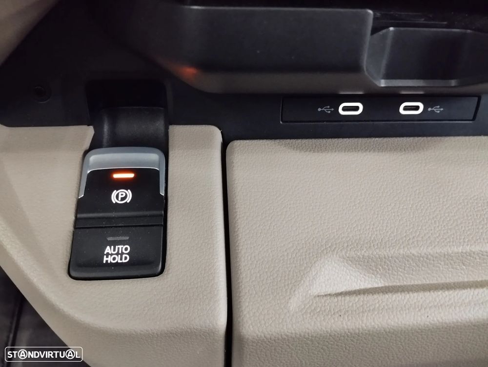 VW Multivan 2.0 TDI Life DSG - 37