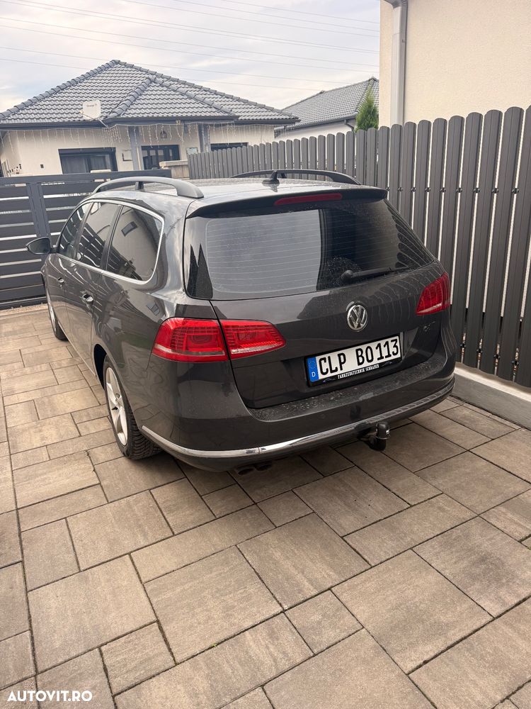 Volkswagen Passat 2.0 TDI DSG Highline - 20