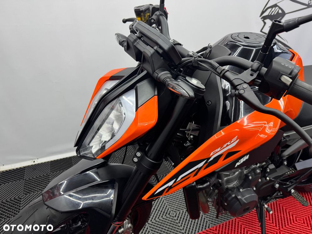 KTM Duke - 13