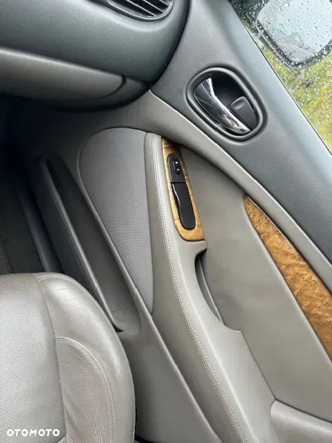 Jaguar S-Type - 15